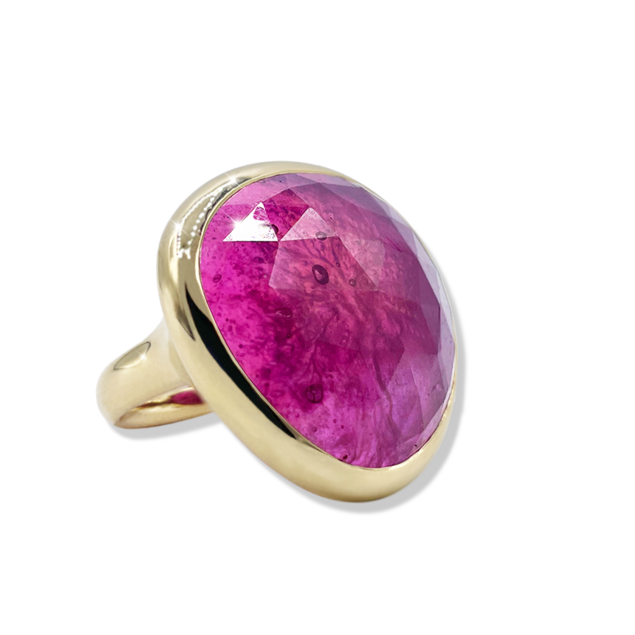 Bague Rubis gravée, Haute Joaillerie